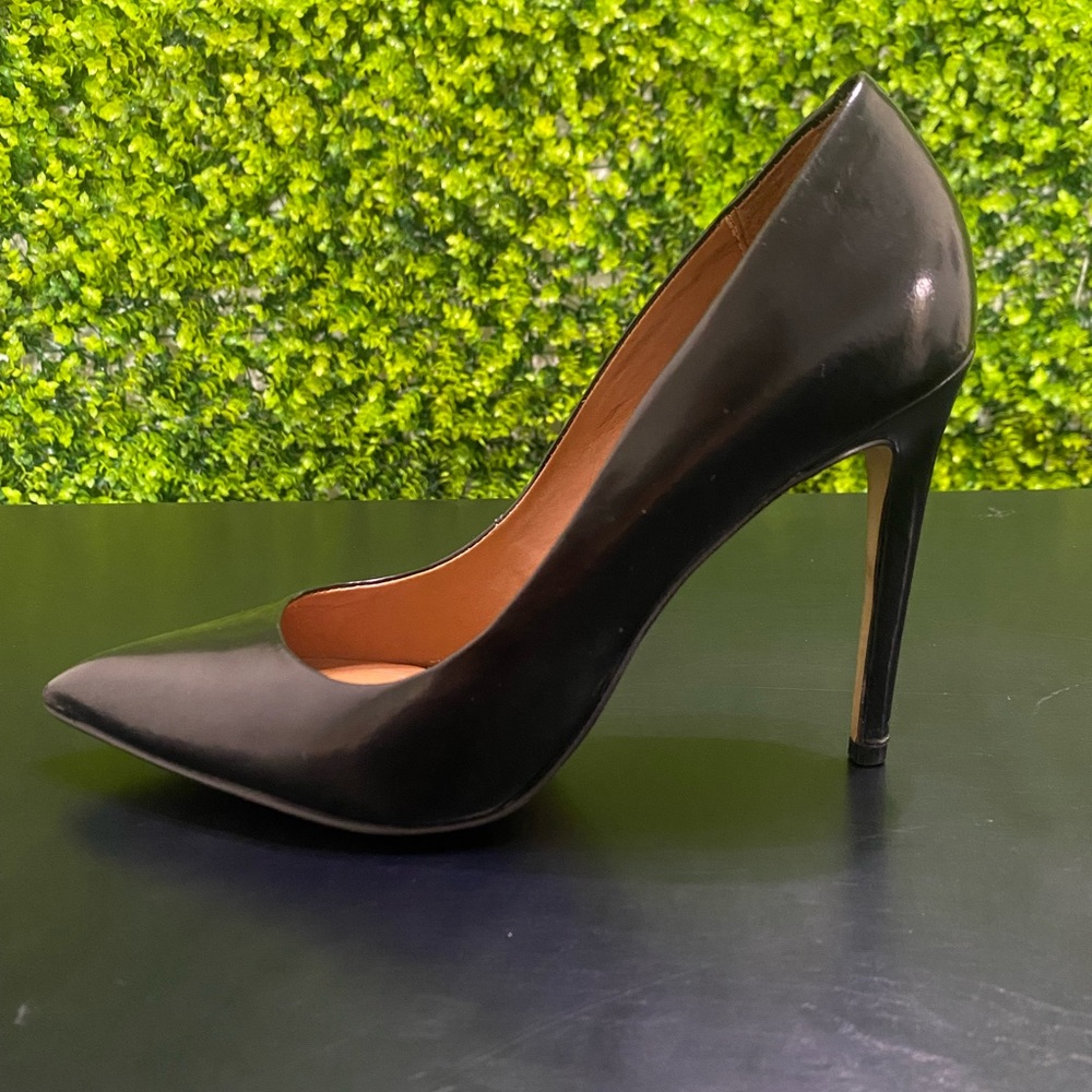 Black Steve Madden Heels